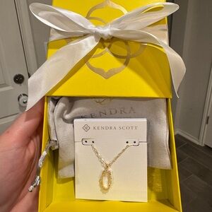 Kendra Scott Essie Pave Gold Short Pendant Necklace
